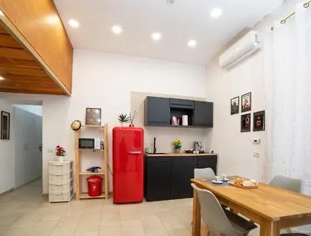 Ascensione Daire Napoli